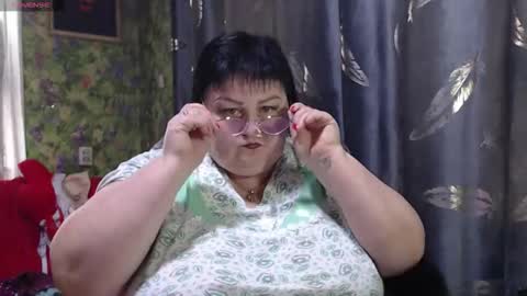 Snapshot of goddess57 chatting on 10-24-25, 09:06 Goddess online show from 10-24-25, 09:06