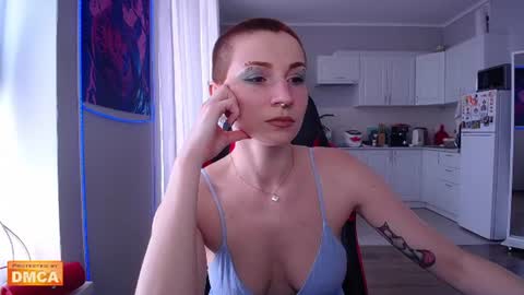Elpis Foxter online show from 06-30-26, 09:54