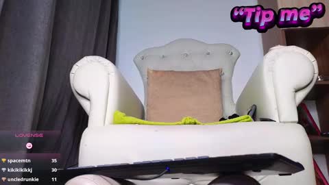 Mrs. Isabella online show from 01-18-25, 10:17