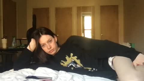 goddess_larz online show from 11-05-25, 06:19