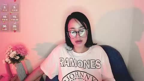 M A R T I N A  online show from 11-21-25, 12:21