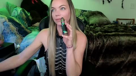 Patricia Mars           Goddess of Mars twitter thegoddessmindy online show from 01-28-25, 05:56