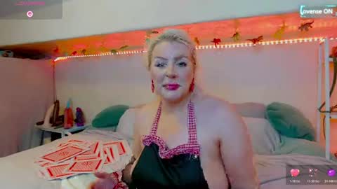 Snapshot of goddessalimony chatting on 06-26-26, 12:15 Goddess Alimony online show from 06-26-26, 12:15
