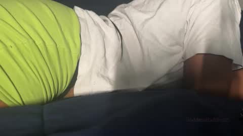 Snapshot of goddessbaddies25 chatting on 01-06-26, 01:42 Goddess online show from 01-06-26, 01:42