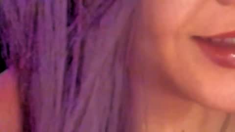 Snapshot of goddessbarbiecum4u chatting on 06-11-26, 04:21 Barbie Brown online show from 06-11-26, 04:21