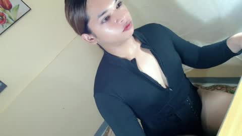Snapshot of goddesscynthara chatting on 05-11-26, 12:33 kia online show from 05-11-26, 12:33
