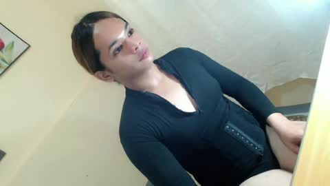 Snapshot of goddesscynthara chatting on 05-11-26, 03:18 kia online show from 05-11-26, 03:18