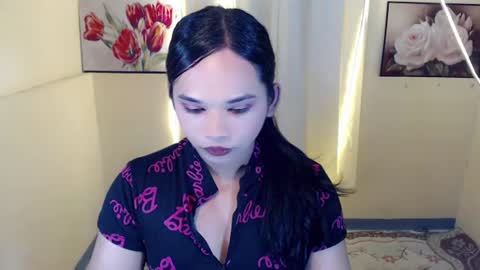 Snapshot of goddesscynthara chatting on 06-15-26, 06:21 kia online show from 06-15-26, 06:21