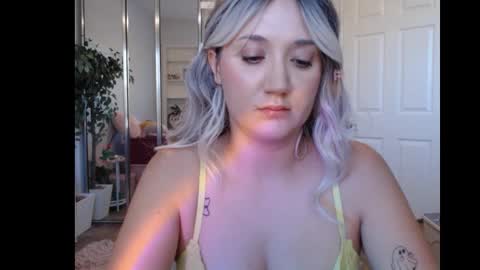 Goddess Emmy online show from 11-07-25, 01:22