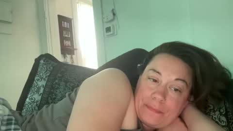 Snapshot of goddessjaylastar chatting on 06-09-26, 04:51 GoddessJayla Star online show from 06-09-26, 04:51