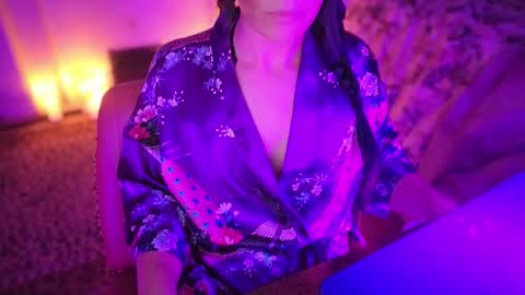 Snapshot of goddessmaenyc chatting on 11-26-25, 02:34 Goddess Mae NYC online show from 11-26-25, 02:34