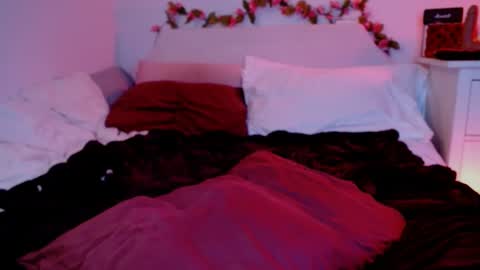 Victoria online show from 02-15-25, 05:51