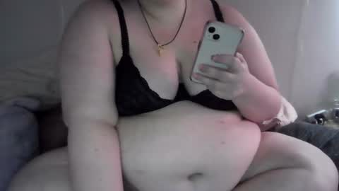 Snapshot of goddesspersephonejane chatting on 07-29-26, 12:31 Goddess Persephone Jane online show from 07-29-26, 12:31