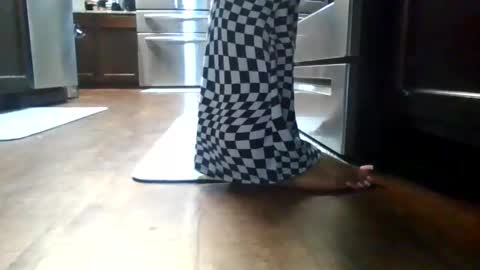 Snapshot of goddessquafeet chatting on 02-19-26, 05:42 GoddessQuaFeet online show from 02-19-26, 05:42