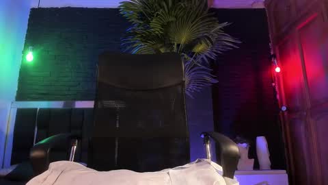 HUAN online show from 03-03-25, 11:33