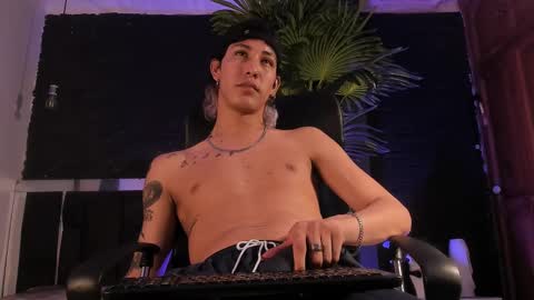 HUAN online show from 03-04-25, 02:17