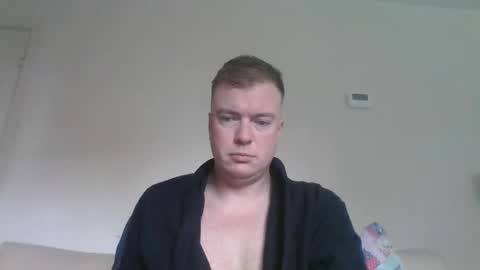 Snapshot of gogo12104 chatting on 10-25-25, 09:39 jme online show from 10-25-25, 09:39