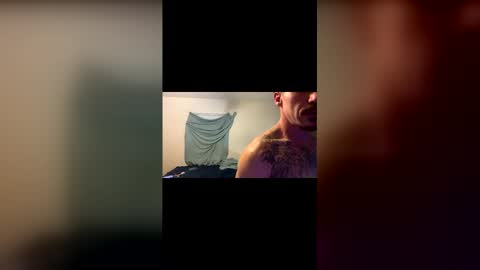 Snapshot of goinwild8900 chatting on 03-10-26, 03:11 goinwild8900 online show from 03-10-26, 03:11