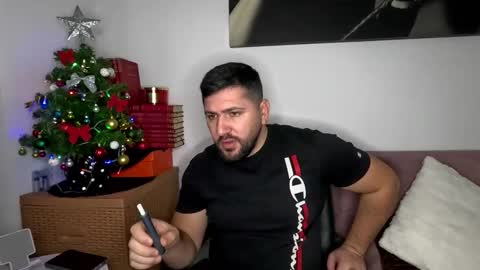 gold_alpha_boy online show from 12-01-25, 10:42