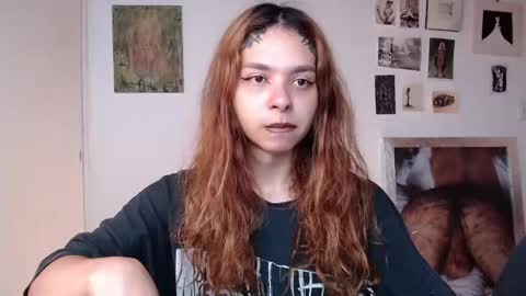 Snapshot of golden_alaska chatting on 05-25-26, 01:17 Alaska online show from 05-25-26, 01:17
