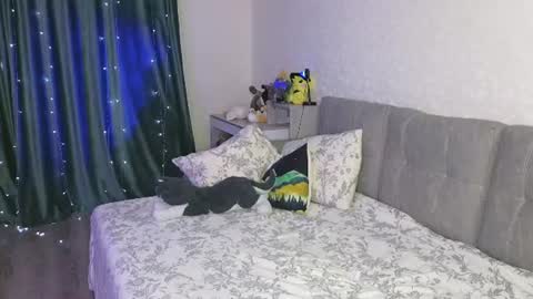 Jess  online show from 06-18-26, 08:57