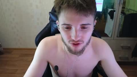 Golden boyyy21 online show from 04-21-26, 01:42