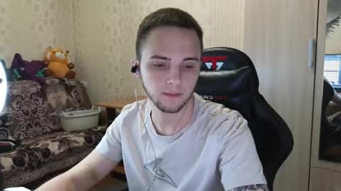 Snapshot of golden_boyyy21 chatting on 06-06-26, 10:58 Golden boyyy21 online show from 06-06-26, 10:58
