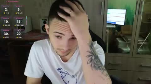 Snapshot of golden_boyyy21 chatting on 07-14-26, 09:14 Golden boyyy21 online show from 07-14-26, 09:14