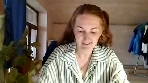 Snapshot of golden_fairy_566 chatting on 07-15-26, 05:18 Olivia online show from 07-15-26, 05:18
