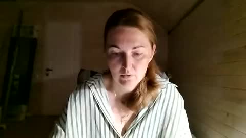 Snapshot of golden_fairy_566 chatting on 07-21-26, 07:16 Olivia online show from 07-21-26, 07:16