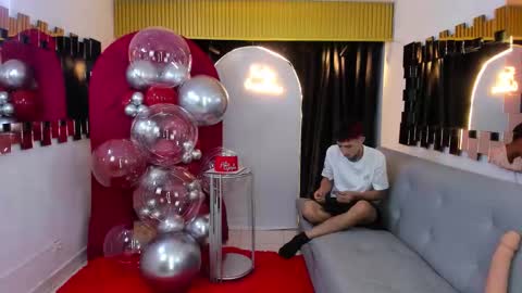 Snapshot of golden_girl_house chatting on 09-09-25, 06:40 golden_girl_house online show from 09-09-25, 06:40