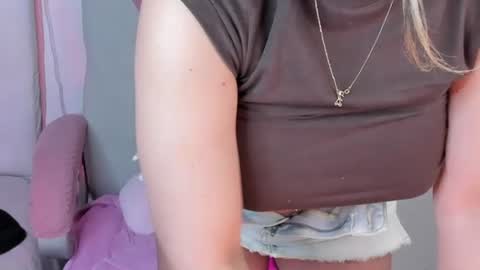 golden_issy online show from 07-30-26, 02:21