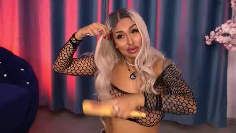 Snapshot of goldenamberx chatting on 11-29-25, 05:54 GoldenAmberX online show from 11-29-25, 05:54