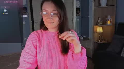GoldenCrystal online show from 06-18-26, 04:44