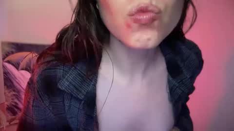 Goldengirlcartier online show from 01-14-25, 06:24