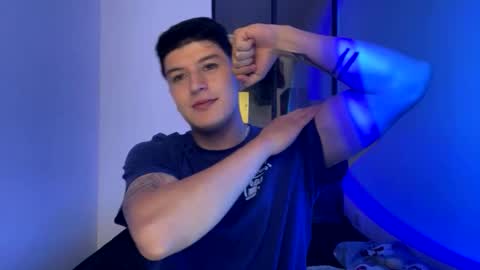 Snapshot of goldenknight33 chatting on 11-20-25, 03:34 goldenknight33 online show from 11-20-25, 03:34