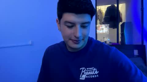 Snapshot of goldenknight33 chatting on 11-27-25, 03:58 goldenknight33 online show from 11-27-25, 03:58