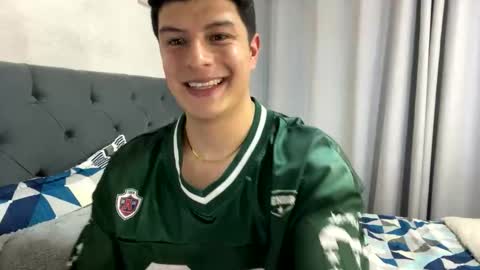 Snapshot of goldenknight33 chatting on 01-07-26, 11:18 goldenknight33 online show from 01-07-26, 11:18