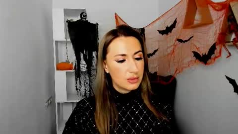 Olivia online show from 10-11-25, 07:12