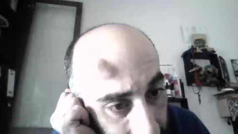 Snapshot of goldenmasculine chatting on 03-19-26, 08:40 goldenmasculine online show from 03-19-26, 08:40