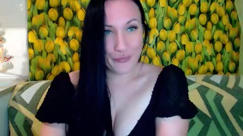 Snapshot of goldmoonn chatting on 12-09-24, 11:13 goldmoonn online show from 12-09-24, 11:13