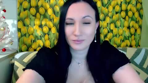 Snapshot of goldmoonn chatting on 01-06-25, 11:40 goldmoonn online show from 01-06-25, 11:40