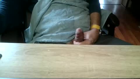 Snapshot of goldstar71 chatting on 03-27-26, 11:43 goldstar71 online show from 03-27-26, 11:43