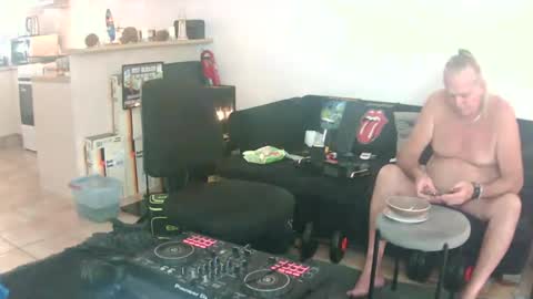 goldyguy011 online show from 06-13-26, 01:47