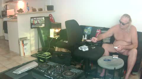 goldyguy011 online show from 06-15-26, 06:59