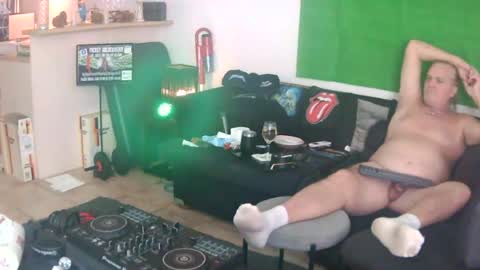 goldyguy011 online show from 07-27-26, 11:12
