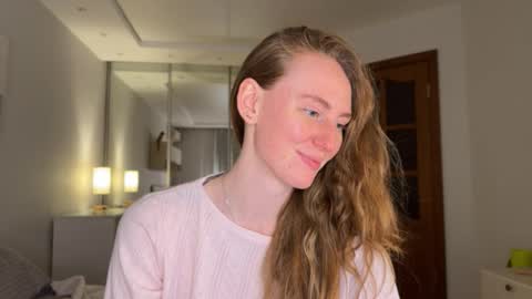 Snapshot of good__choice chatting on 01-17-26, 03:50 Polly online show from 01-17-26, 03:50