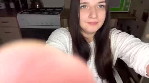 good_girl_24 online show from 06-06-26, 08:46
