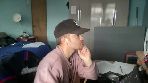 Snapshot of goodfumes chatting on 04-16-26, 06:41 goodfumes online show from 04-16-26, 06:41