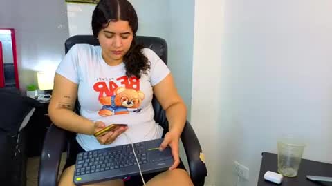 Goodgirlxxxl online show from 06-25-26, 07:13